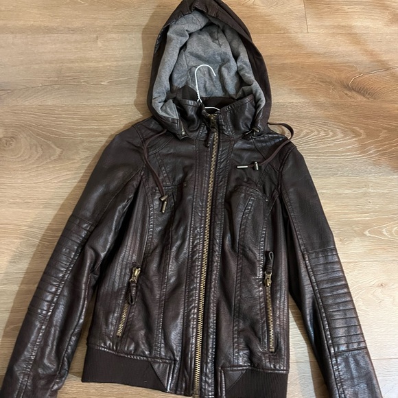 Faux leather jacket - Picture 2 of 2